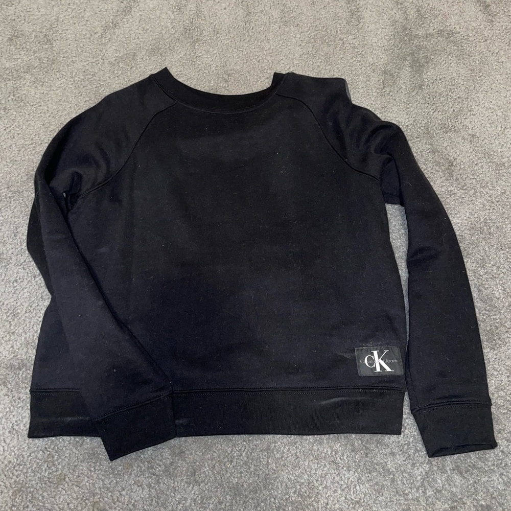 Black Calvin Klein sweatshirt